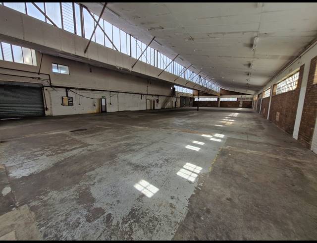 1,563M² WAREHOUSE FOR SALE IN BENROSE